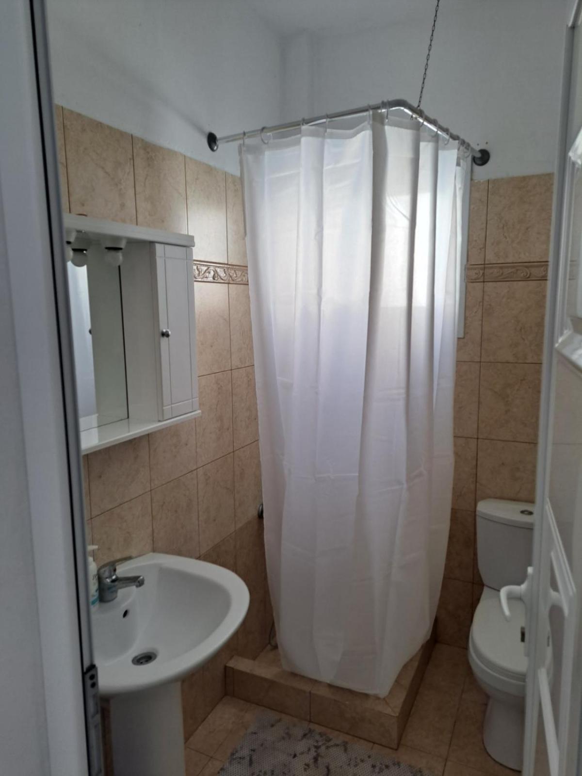 Apartment With Sea View And Balcony 60M From Beach Aegina 外观 照片